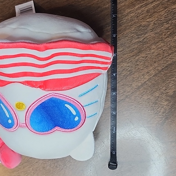 Hello Kitty Squishmallow - 6.5" - Picture 10 of 11